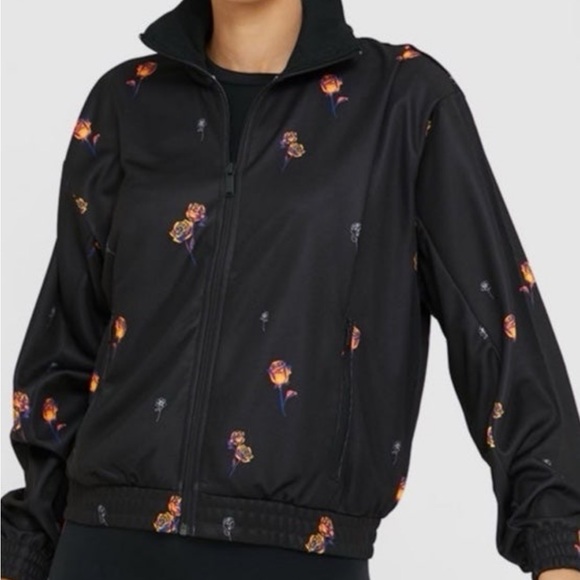 Adidas women floral rose track jacket - Picture 3 of 11